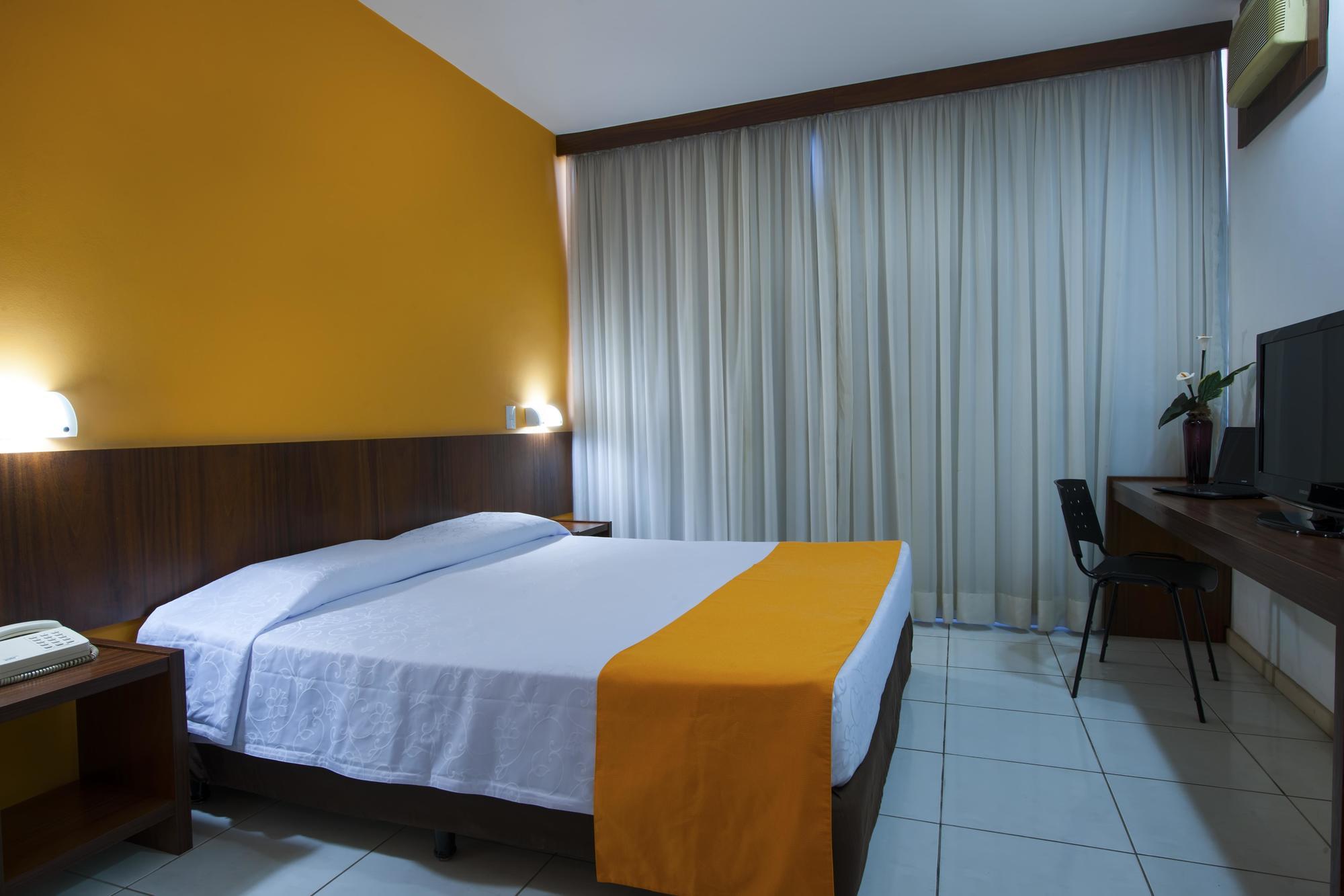 Hotel Slim Curitiba Alto Da XV Exterior foto